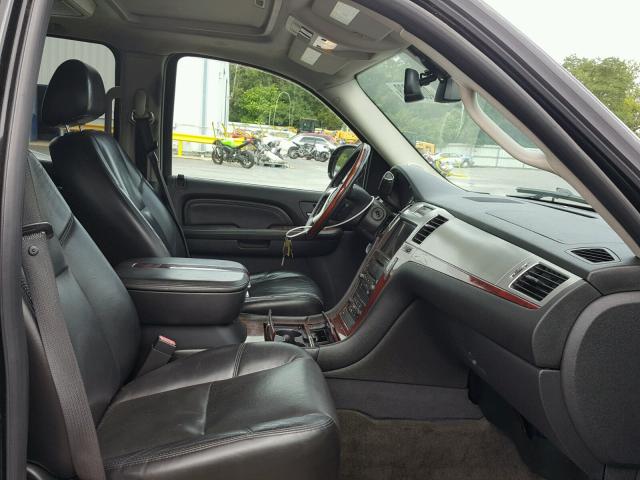 1GYFK26299R244791 - 2009 CADILLAC ESCALADE E BLACK photo 5