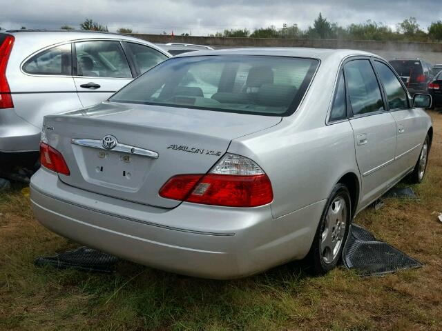 4T1BF28B13U312605 - 2003 TOYOTA AVALON SILVER photo 4