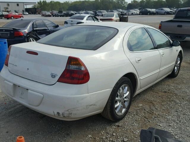 2C3AE66G14H688898 - 2004 CHRYSLER 300M WHITE photo 4