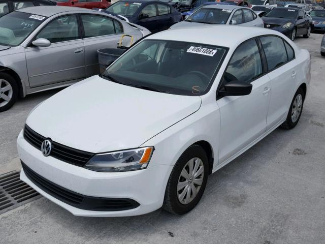 3VW2K7AJ0EM429238 - 2014 VOLKSWAGEN JETTA BASE Սպիտակ լուսանկար 2