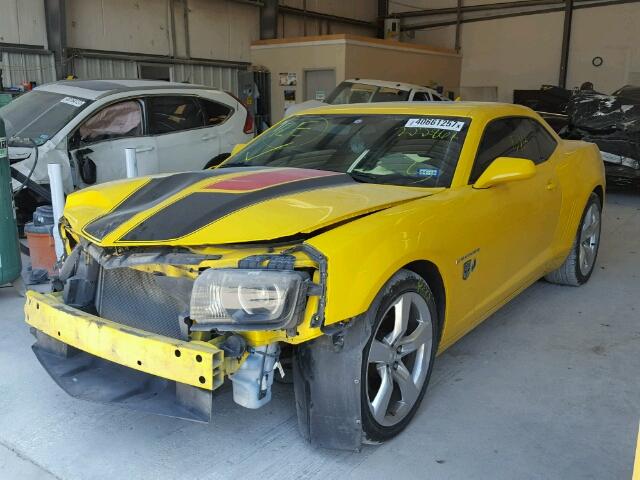 2G1FB1E37D9222861 - 2013 CHEVROLET CAMARO LT YELLOW photo 2