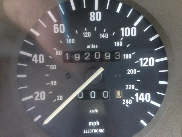 WBAEB7403D6726471 - 1983 BMW 633 CSI BURGUNDY photo 9