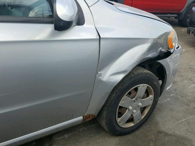 KL1TD56E99B316443 - 2009 CHEVROLET AVEO LS SILVER photo 9