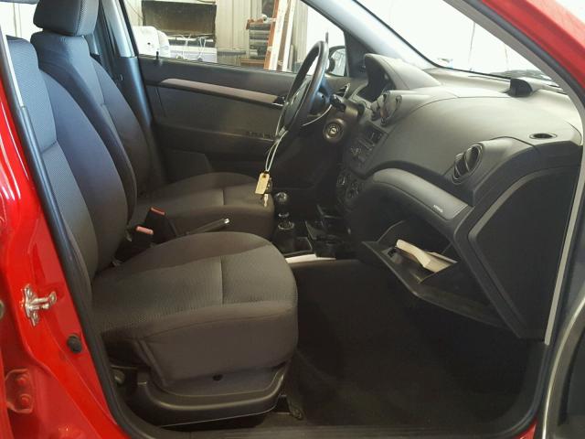 KL1TD56E89B328387 - 2009 CHEVROLET AVEO LS RED photo 5