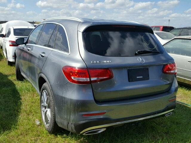 WDC0G4JB5HF126733 - 2017 MERCEDES-BENZ GLC GRAY photo 3