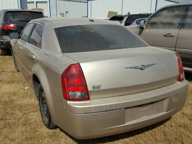 2C3LA53G37H692572 - 2007 CHRYSLER 300 TAN photo 3