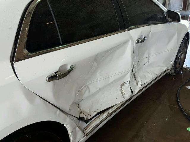1G1ZC5E09CF299230 - 2012 CHEVROLET MALIBU 1LT WHITE photo 9