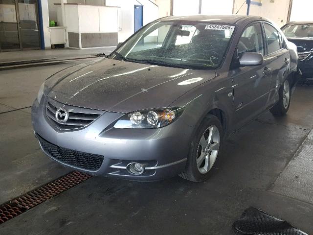 JM1BK323861472591 - 2006 MAZDA 3 S GRAY photo 2