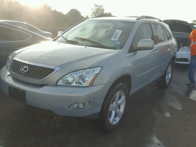 2T2GK31U08C038630 - 2008 LEXUS RX SILVER photo 2