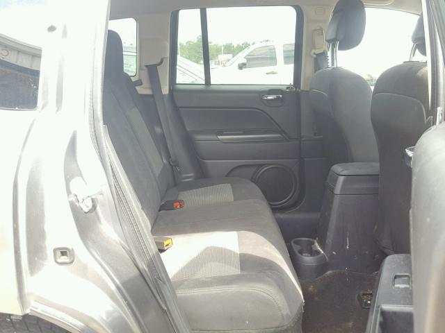 1C4NJCBA5CD553833 - 2012 JEEP COMPASS SP 银色 照片 6