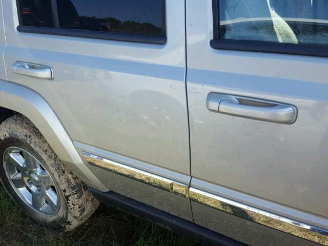 1J8HG58297C672058 - 2007 JEEP COMMANDER TAN photo 10