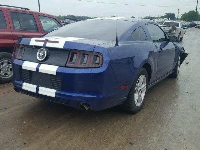 1ZVBP8AM2E5276871 - 2014 FORD MUSTANG BLUE photo 4
