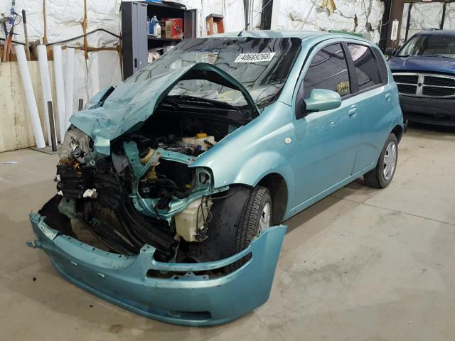 KL1TD62625B313057 - 2005 CHEVROLET AVEO BASE Vert photo 2