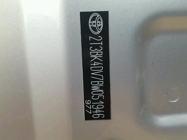 2T3BK4DV7BW051946 - 2011 TOYOTA RAV4 银色 照片 10