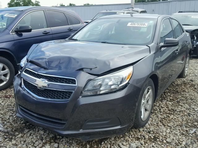 1G11B5SA8DF130833 - 2013 CHEVROLET MALIBU LS ნაცრისფერი ფოტო 2