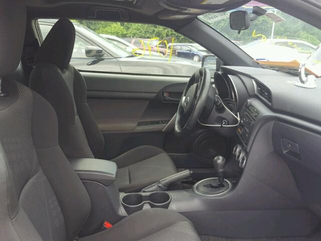 JTKJF5C79D3050384 - 2013 TOYOTA SCION TC 灰色 照片 5