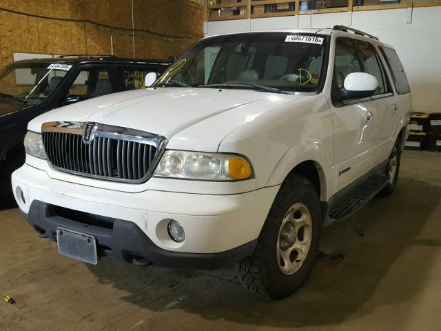 5LMFU28R31LJ22423 - 2001 LINCOLN NAVIGATOR 白色 照片 2