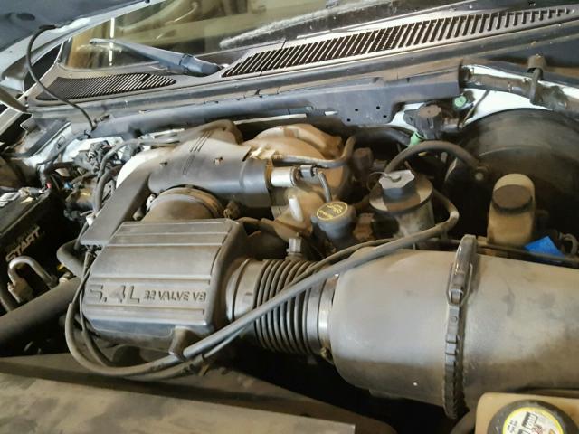 5LMFU28R31LJ22423 - 2001 LINCOLN NAVIGATOR 白色 照片 7