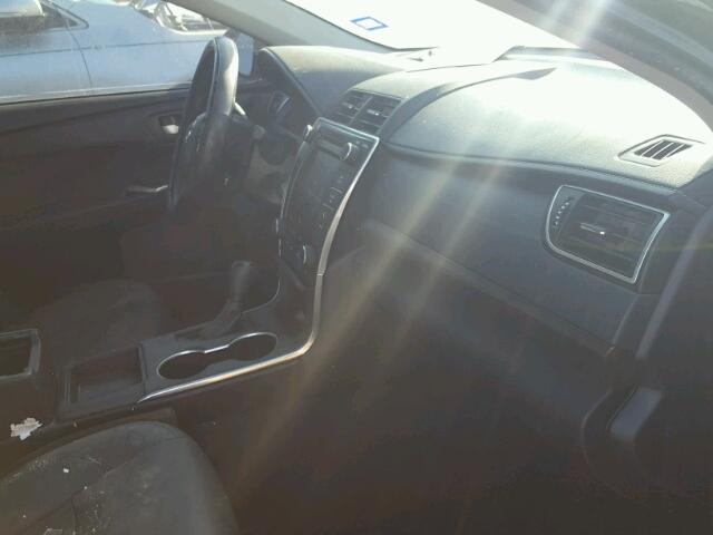 4T4BF1FK3FR460679 - 2015 TOYOTA CAMRY LE შავი ფოტო 5