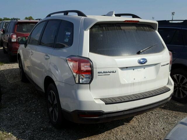 JF2SJARC5JH431317 - 2018 SUBARU FORESTER 2 WHITE photo 3