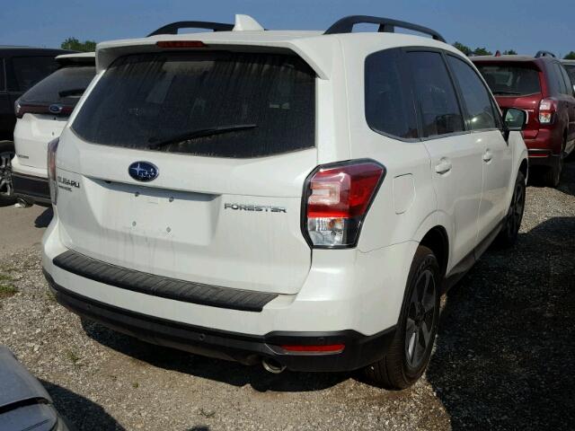 JF2SJARC5JH431317 - 2018 SUBARU FORESTER 2 WHITE photo 4
