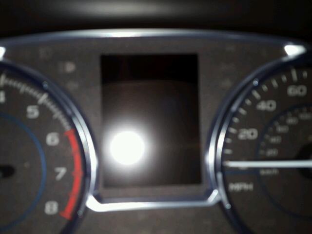 JF2SJARC5JH431317 - 2018 SUBARU FORESTER 2 WHITE photo 8