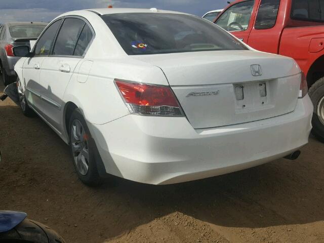 1HGCP26809A094231 - 2009 HONDA ACCORD WHITE photo 3