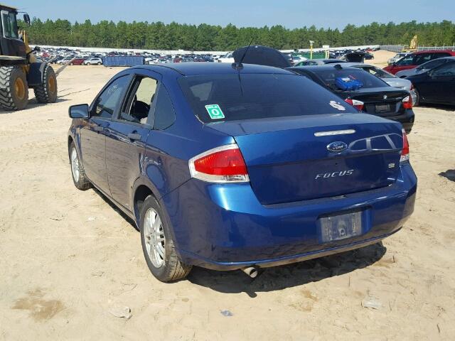 1FAHP35N89W112324 - 2009 FORD FOCUS BLUE photo 3