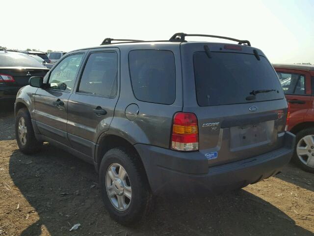 1FMYU93103KE08048 - 2003 FORD ESCAPE XLT GRAY photo 3