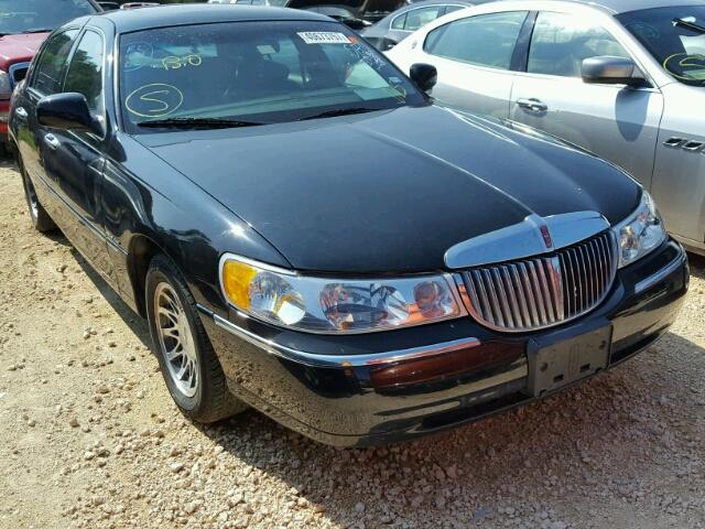 1LNHM82W8YY763027 - 2000 LINCOLN TOWN CAR BLACK photo 1