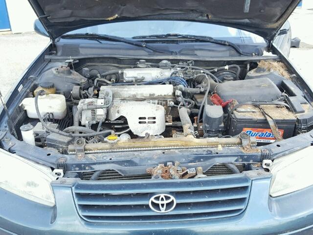 JT2BG22K0W0163859 - 1998 TOYOTA CAMRY CE GREEN photo 7