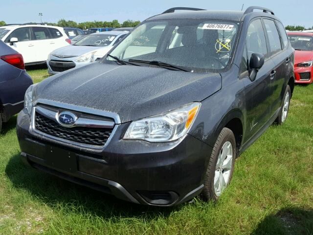 JF2SJABCXFH566441 - 2015 SUBARU FORESTER 2 GRAY photo 2