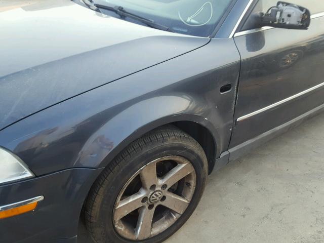 WVWWH63B34E132570 - 2004 VOLKSWAGEN PASSAT GLX 蓝色 照片 9