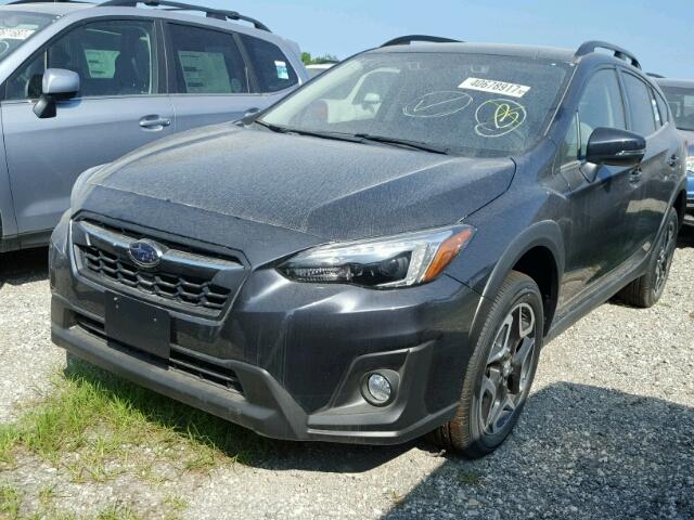 JF2GTAMC1J8204651 - 2018 SUBARU CROSSTREK GRAY photo 2