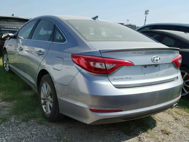 5NPE24AF6FH022199 - 2015 HYUNDAI SONATA SE SILVER photo 3