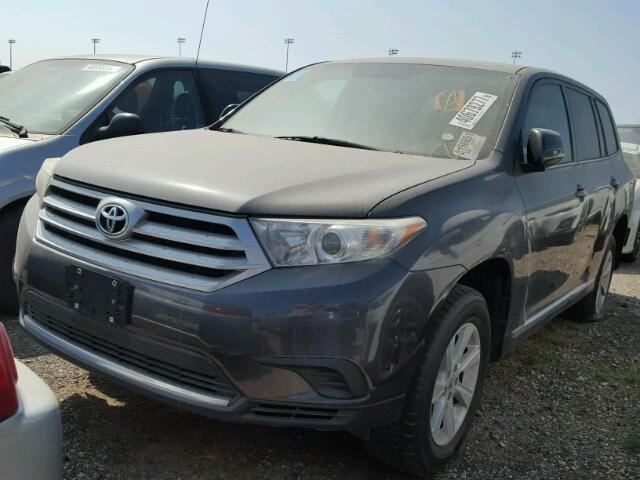 5TDZK3EHXCS070866 - 2012 TOYOTA HIGHLANDER GRAY photo 2