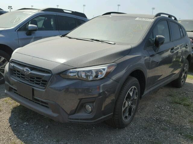 JF2GTADCXJH202669 - 2018 SUBARU CROSSTREK GRAY photo 2