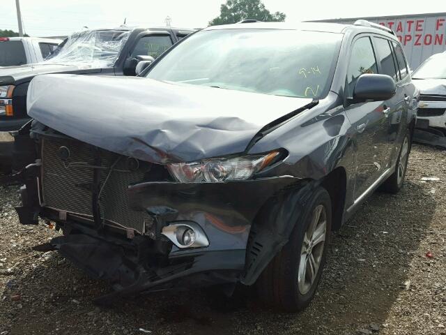 5TDDK3EH4BS077255 - 2011 TOYOTA HIGHLANDER GRAY photo 2