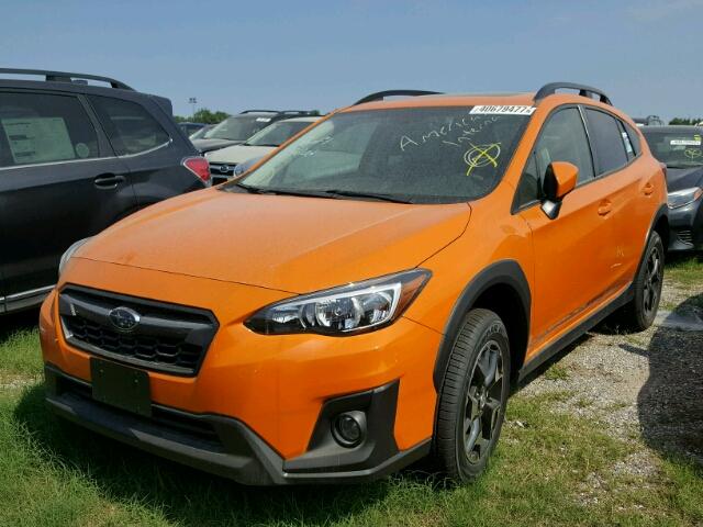 JF2GTADC2J8205548 - 2018 SUBARU CROSSTREK ORANGE photo 2