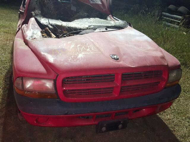 1B7GL22N9YS519462 - 2000 DODGE DAKOTA RED photo 7