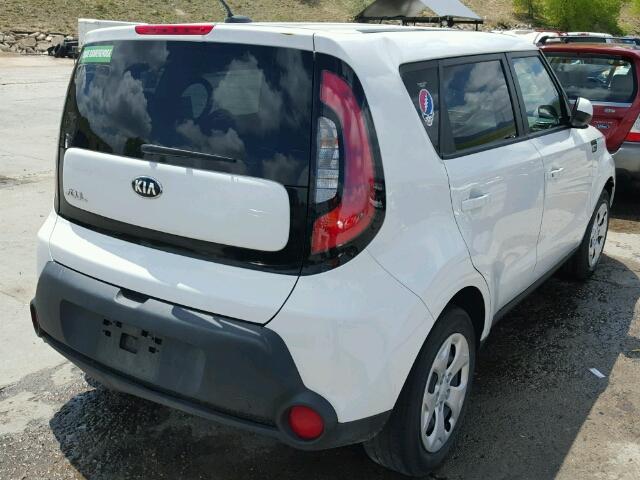 KNDJN2A23F7224431 - 2015 KIA SOUL WHITE photo 4