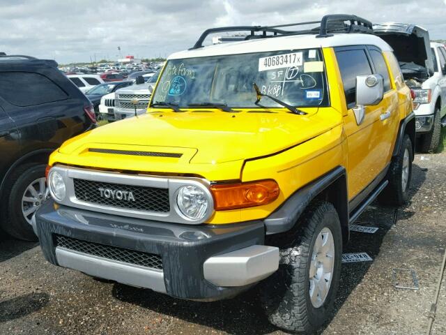 JTEBU11F970012790 - 2007 TOYOTA FJ CRUISER YELLOW photo 2