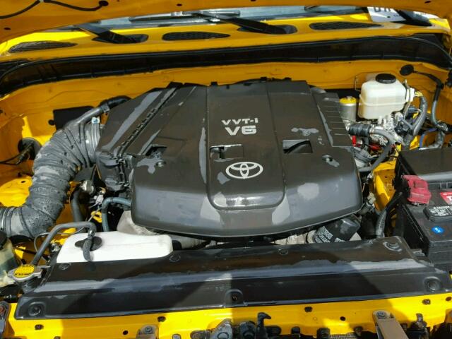 JTEBU11F970012790 - 2007 TOYOTA FJ CRUISER YELLOW photo 7