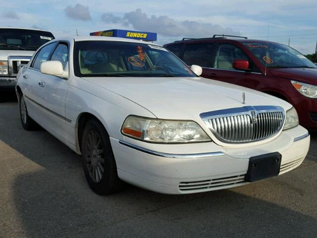 1LNHM82W83Y660425 - 2003 LINCOLN TOWN CAR S WHITE photo 1