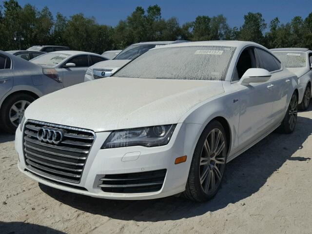 WAUSGAFC9CN024975 - 2012 AUDI A7 WHITE photo 2