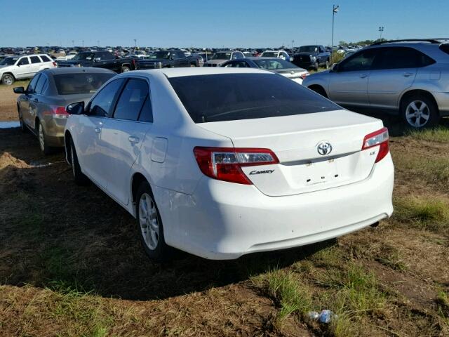 4T4BF1FK4CR194746 - 2012 TOYOTA CAMRY WHITE photo 3