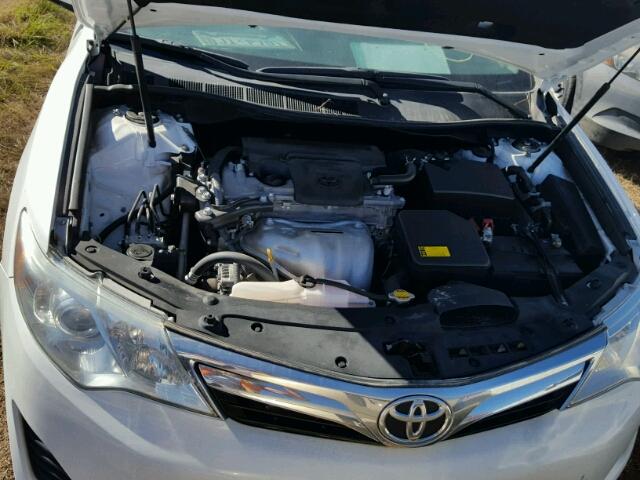 4T4BF1FK4CR194746 - 2012 TOYOTA CAMRY WHITE photo 7