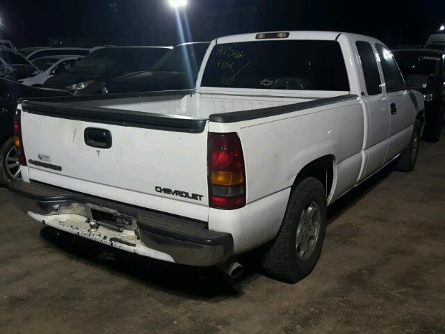 2GCEC19T821157931 - 2002 CHEVROLET SILVERADO WHITE photo 4