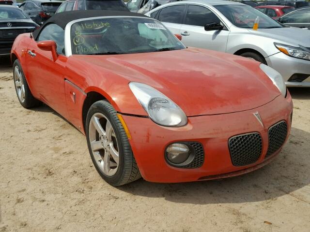 1G2MF35X28Y116857 - 2008 PONTIAC SOLSTICE ORANGE photo 1