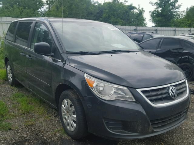 2V4RW4DG1BR642441 - 2011 VOLKSWAGEN ROUTAN S GRAY photo 1